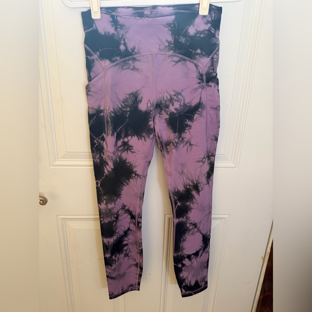 Women’s Lululemon Purple and Black Leggings